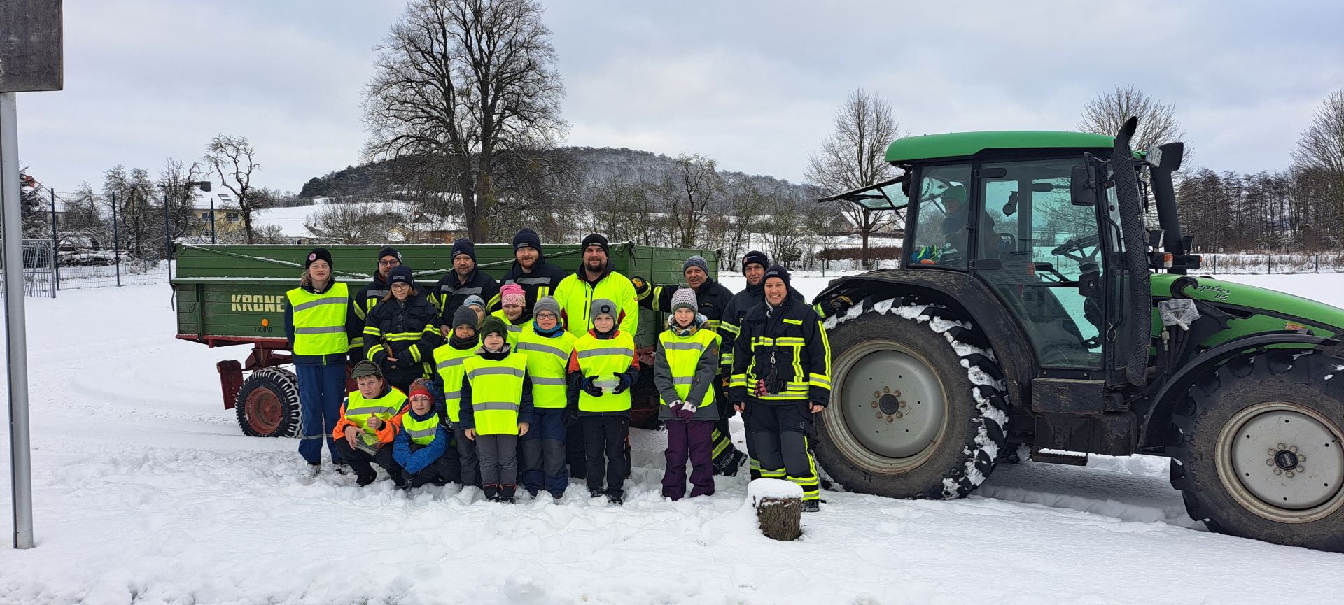 Weihnachtsbaumaktion Jugendfeuerwehr Nothfelden